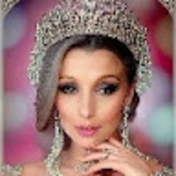 Meet your Posher, Natasha - Picture 1 of 1